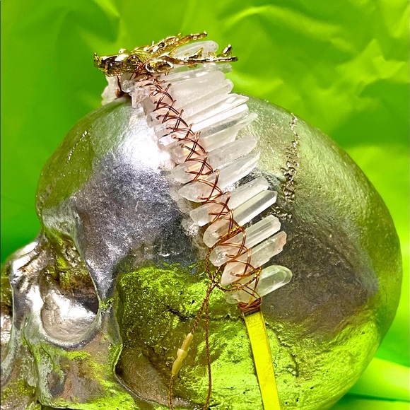 Quartz Crystal crown with stag head - Picture 8 of 8